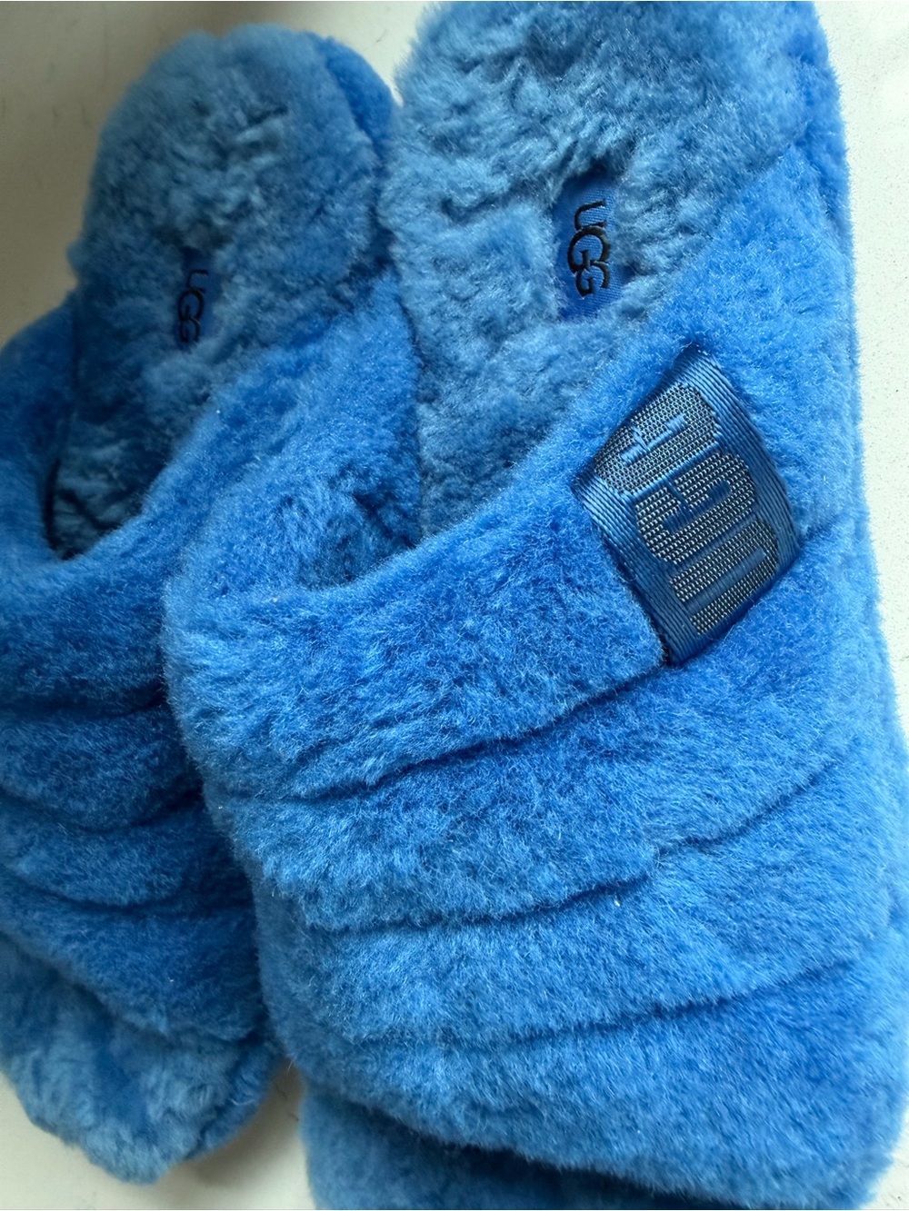 UGG Bright Blue Plush Slide Slippers sz 7